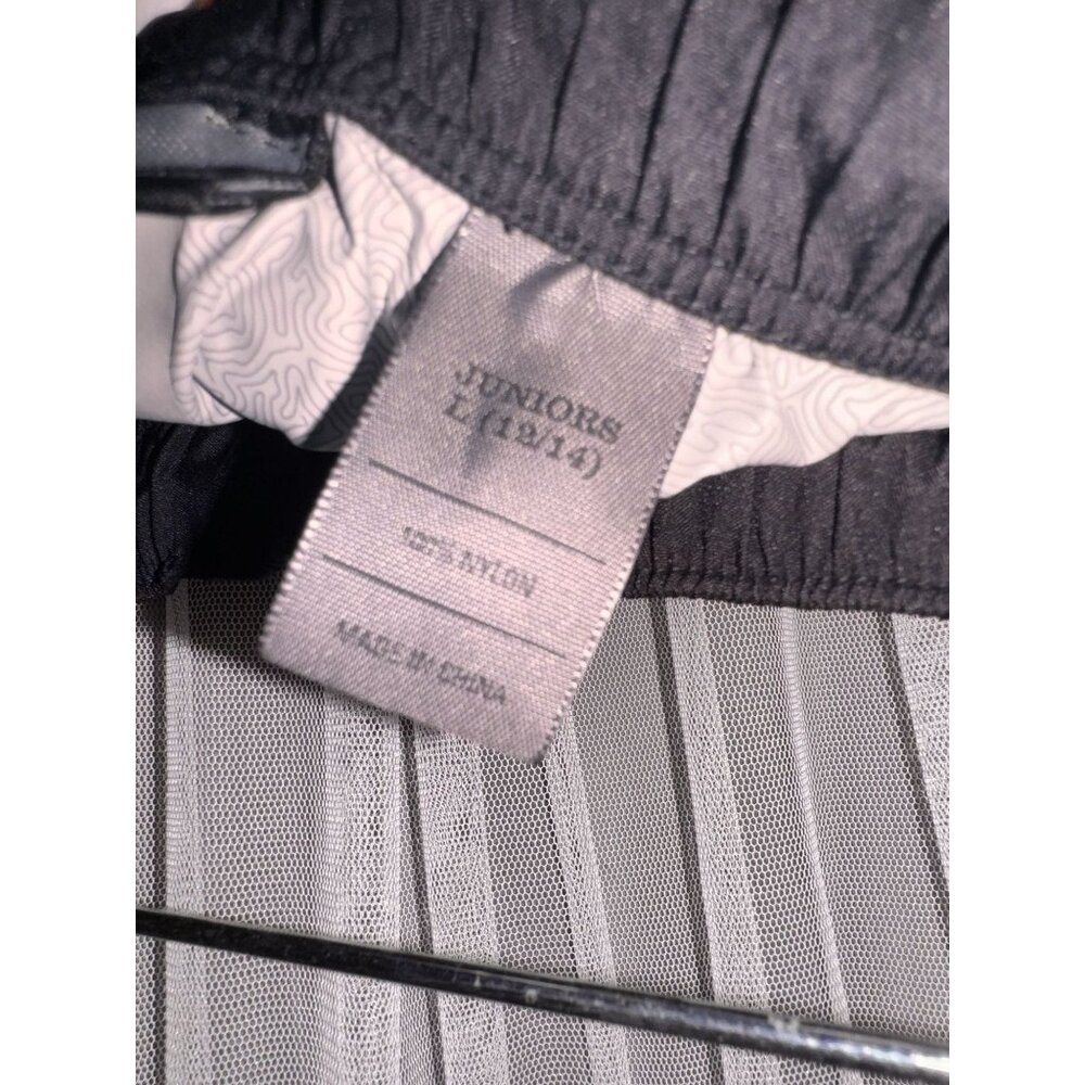 REI Juniors L Black Water-Resistant Zip Pocket Pants - Picture 7 of 10